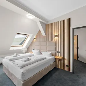 2* Otel Comenius